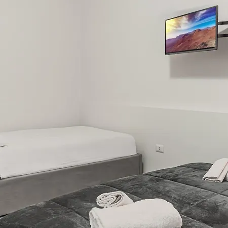 Delia Service 펜션 *